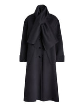 Carica l&#39;immagine nel visualizzatore di Gallery, Cappotto con maxi sciarpa
