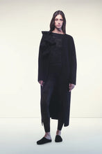 Carica l&#39;immagine nel visualizzatore di Gallery, Cardigan lungo con volant
