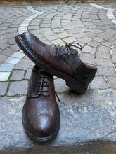 Carica l&#39;immagine nel visualizzatore di Gallery, Scarpa stringata modello college
