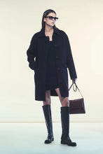 Carica l'immagine nel visualizzatore di Gallery, Cappotto corto
