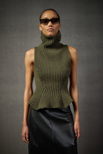 Carica l&#39;immagine nel visualizzatore di Gallery, Top in Maglia
