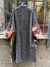 Carica l&#39;immagine nel visualizzatore di Gallery, Cappotto stampato over size
