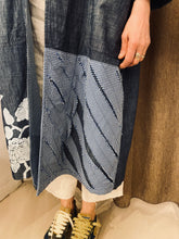 Carica l&#39;immagine nel visualizzatore di Gallery, Soprabito in Denim Leggero
