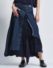 Carica l&#39;immagine nel visualizzatore di Gallery, Gonna in Denim
