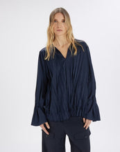 Carica l&#39;immagine nel visualizzatore di Gallery, Blusa oversize Plissettata
