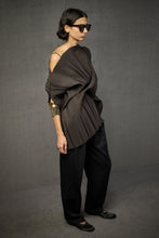 Carica l&#39;immagine nel visualizzatore di Gallery, Blusa Plissettata
