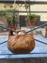 Carica l&#39;immagine nel visualizzatore di Gallery, Borsa in pelle
