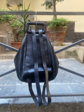 Carica l&#39;immagine nel visualizzatore di Gallery, Zaino in Pelle
